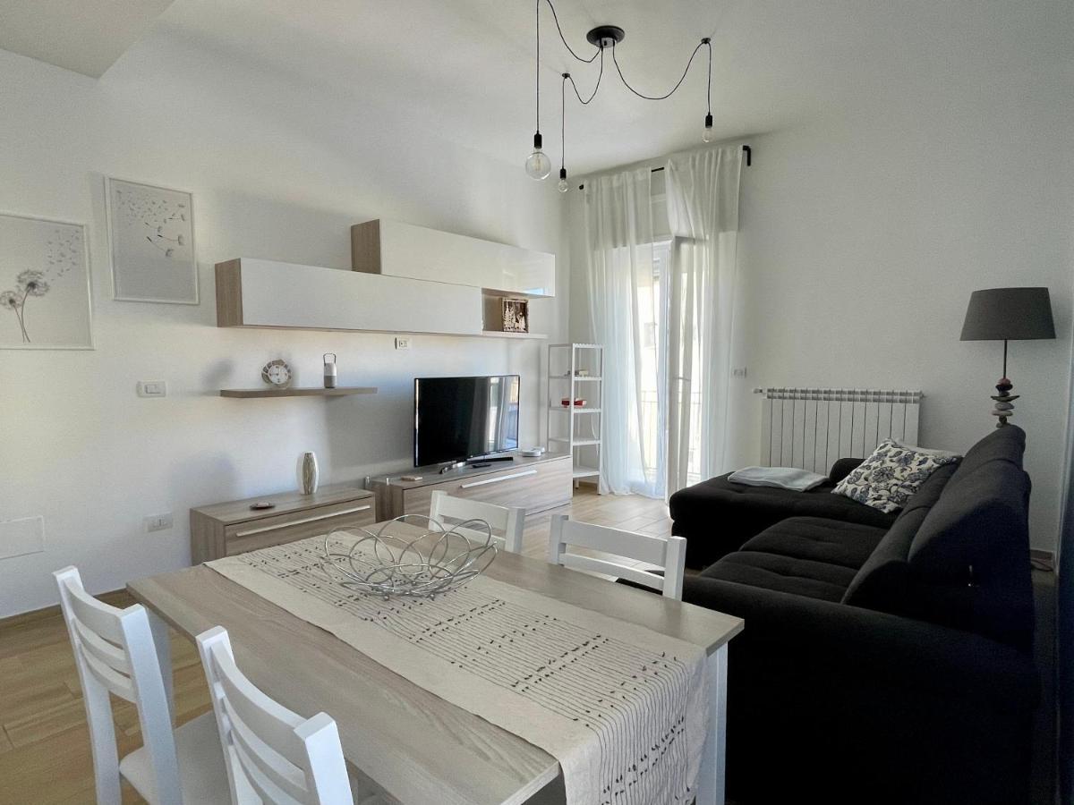 Netti Apartment Bari Bagian luar foto